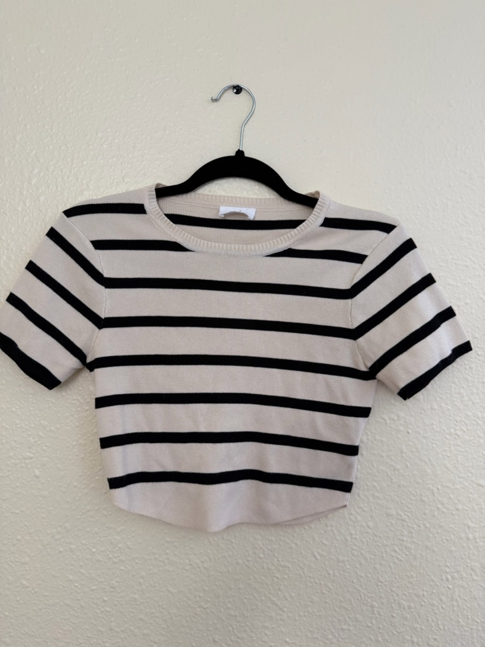 Bobbles and Lace Striped Short Sleeve Crop Top - Black & Cream